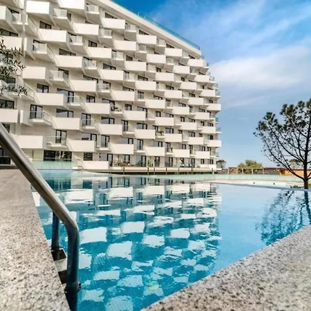 Rafine Alezzi Infinity Resort&spa Apartment Navodari