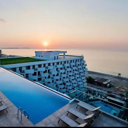 Rafine Alezzi Infinity Resort&spa Apartment